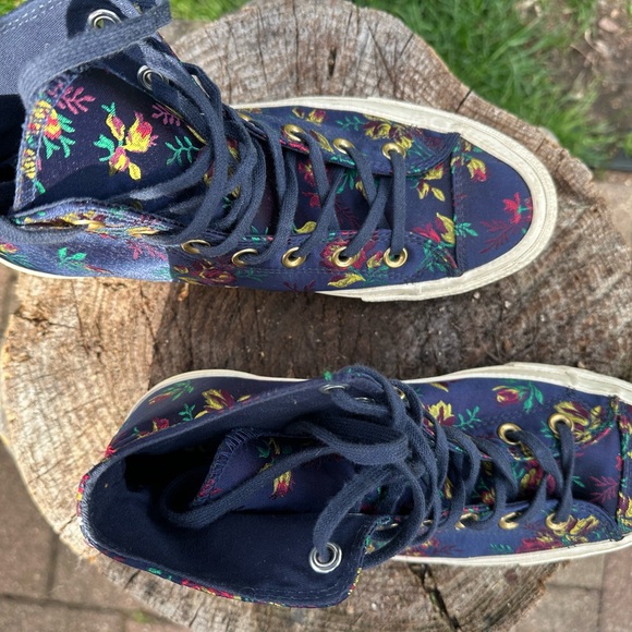 Converse Wedge Sole Navy Floral High-Top Sneakers - Picture 3 of 3